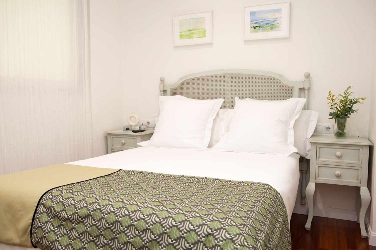 Charming With Pool And Garage Appartement Sevilla