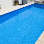 Charming Apartment With Pool And Garage