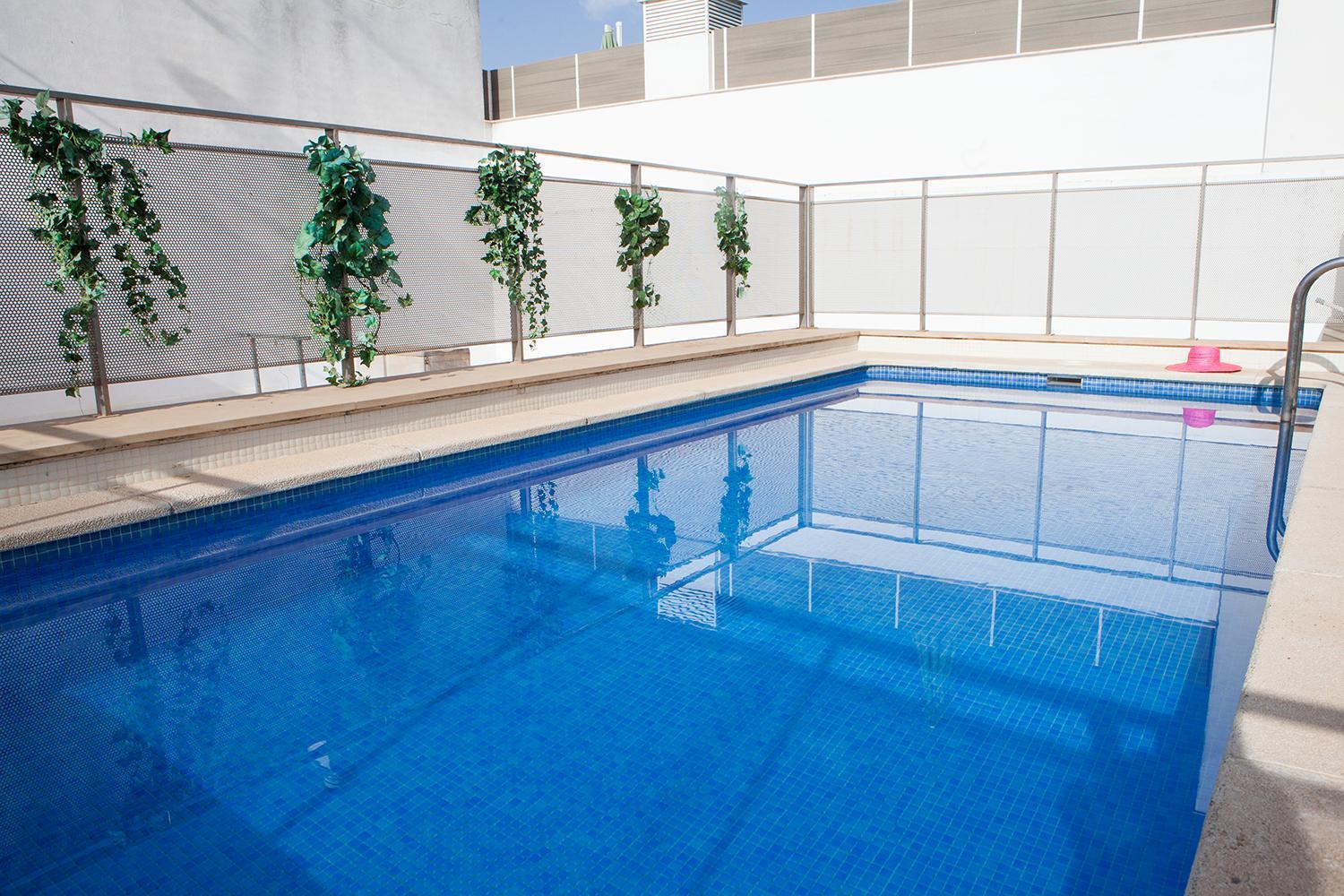 Charming With Pool And Garage Séville